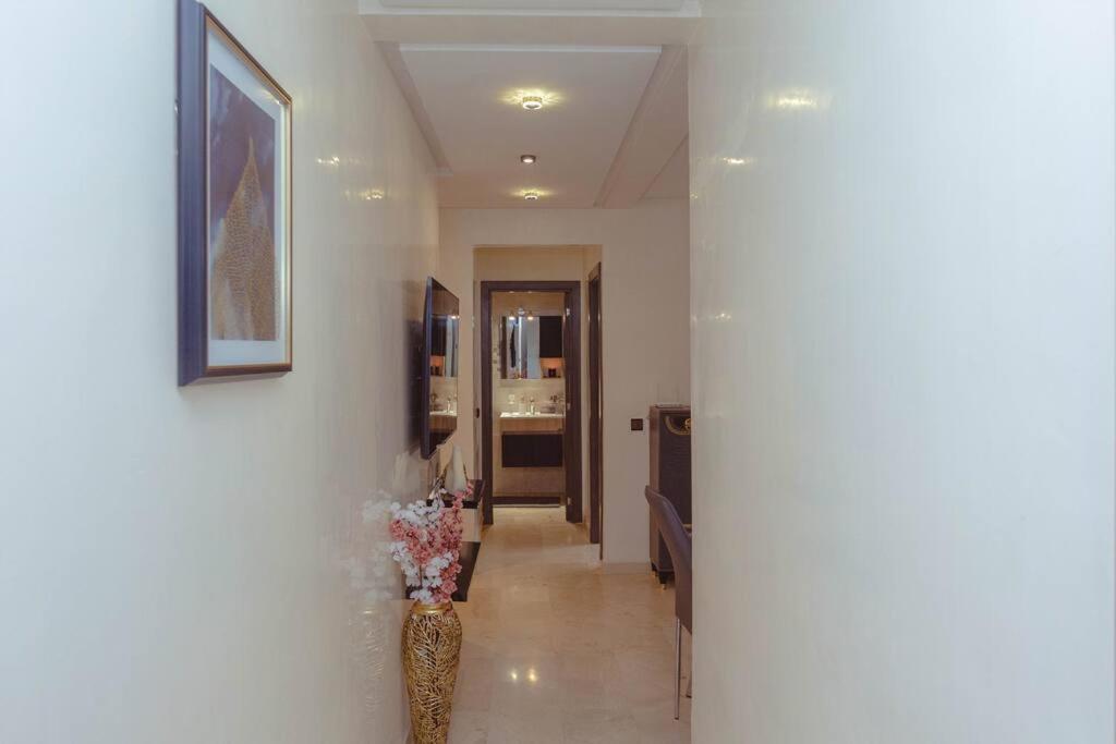 Cozy 2-Bedroom Apartment In Gueliz, Marrakech Марракеш Экстерьер фото